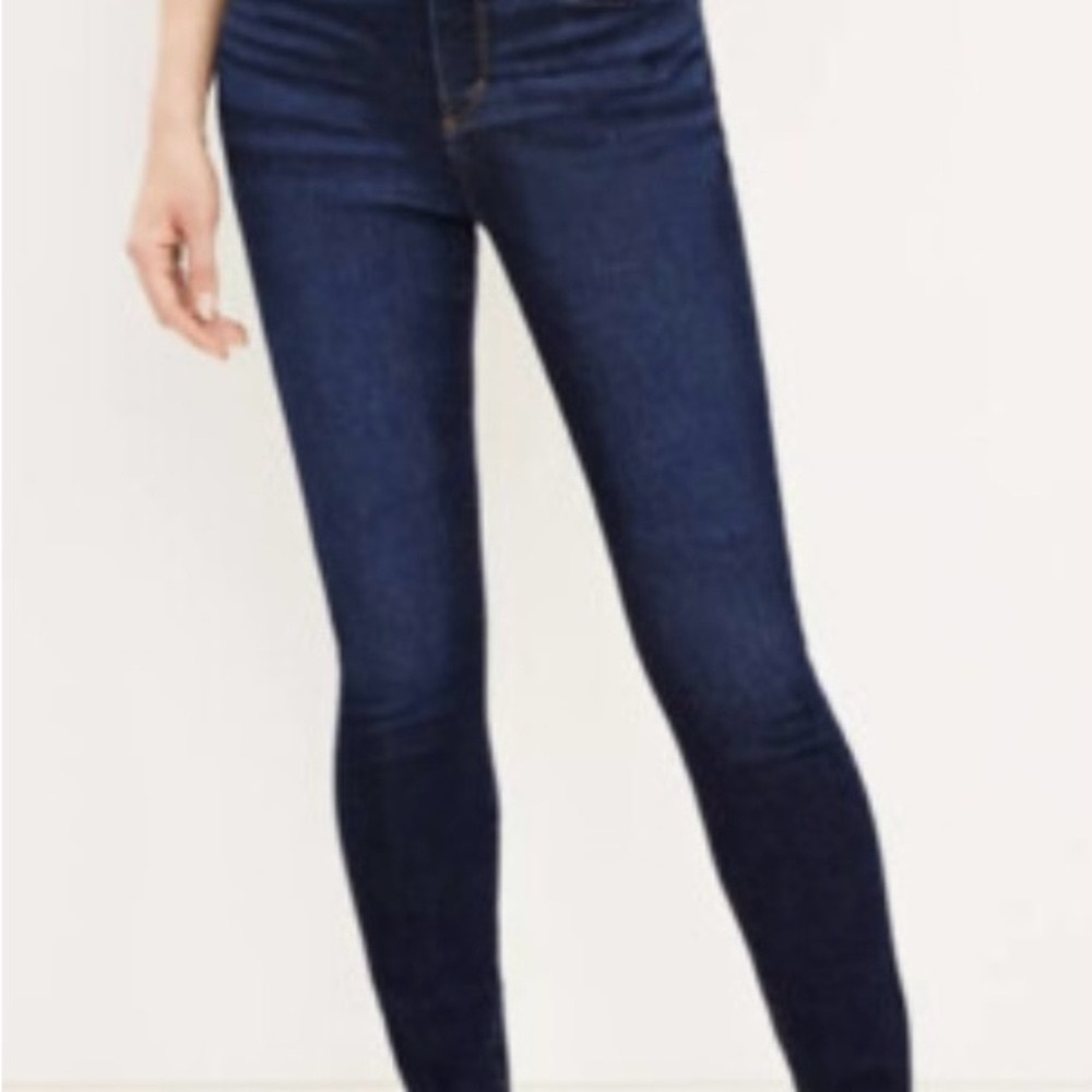 LOFT Blue Skinny Jean Leggings with Sleek Silhouette
